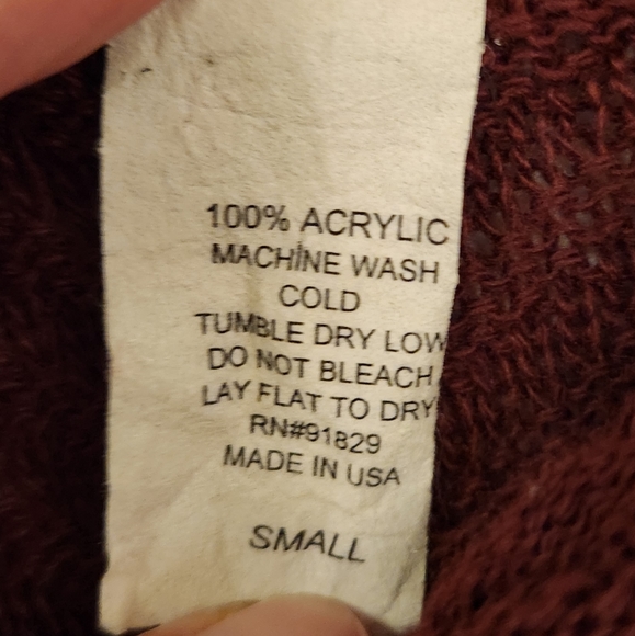 80's Oversized Burgundy Pullover Sweater - Picture 12 of 16